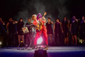 Paz Court y Coro Pajarillo Negro