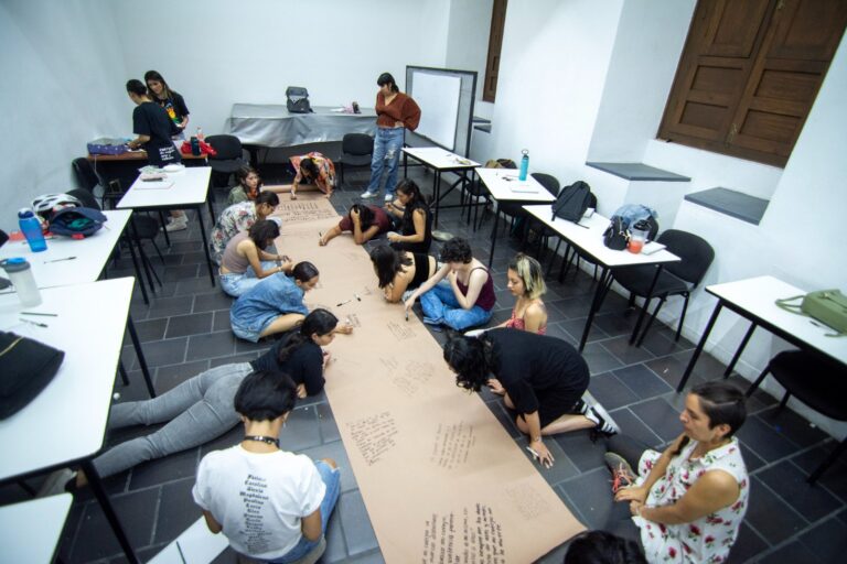 Residencia Escribirnos - Alejandra Carrillo